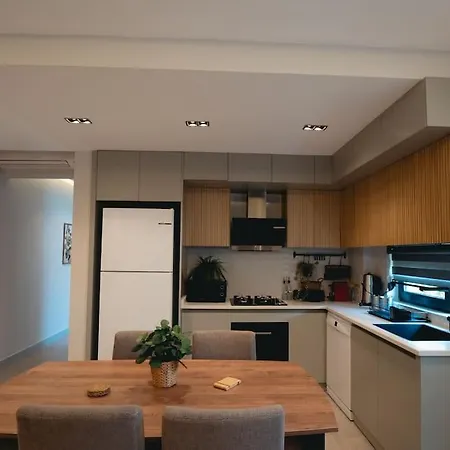Meta Homes - 1 - *
